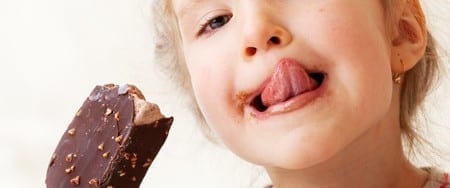 ילדה עם שלגון